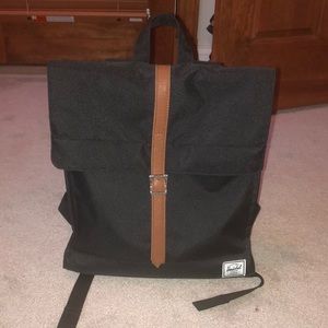 City Backpack | Mid-Volume